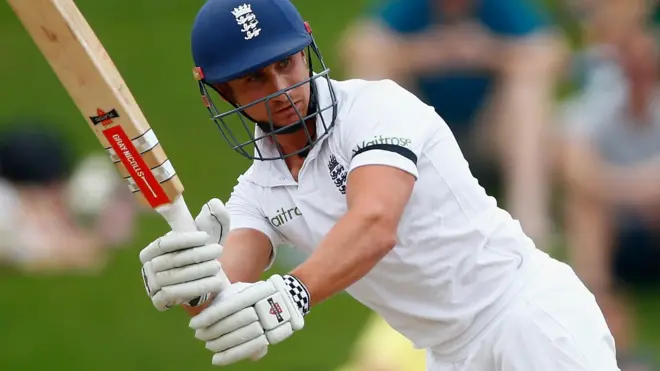 尽管詹姆斯 尽管詹姆斯